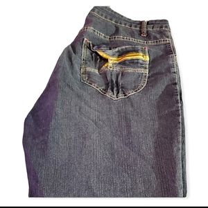 Crest Jean Capri Size 13/14